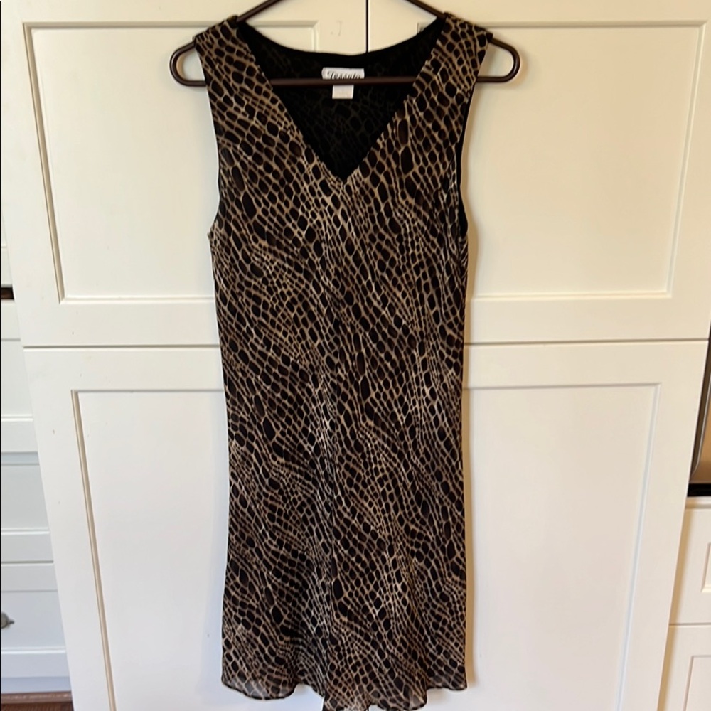 Tessuto sleeveless dress women’s animal print lined b neck cocktail